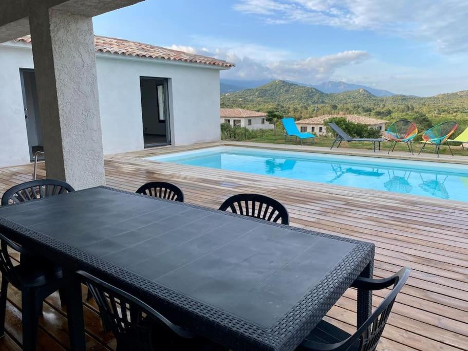 En A Vue Panoramique Sur Porto-vecchio ! Vakantiehuis Sotta